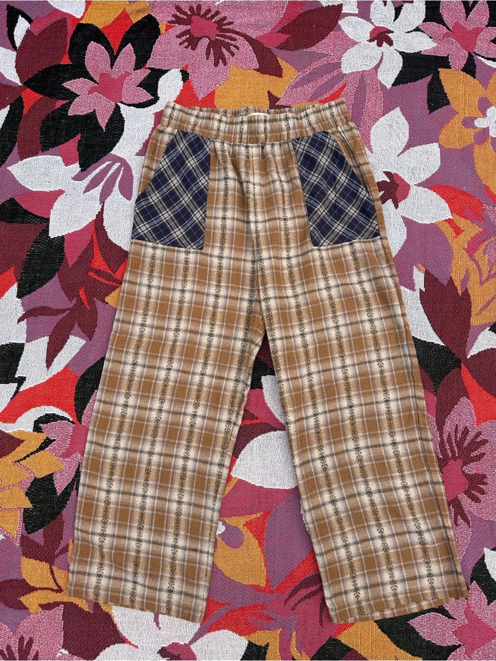 Natural Life Beckett Flannel Pants - Picture 2 of 5